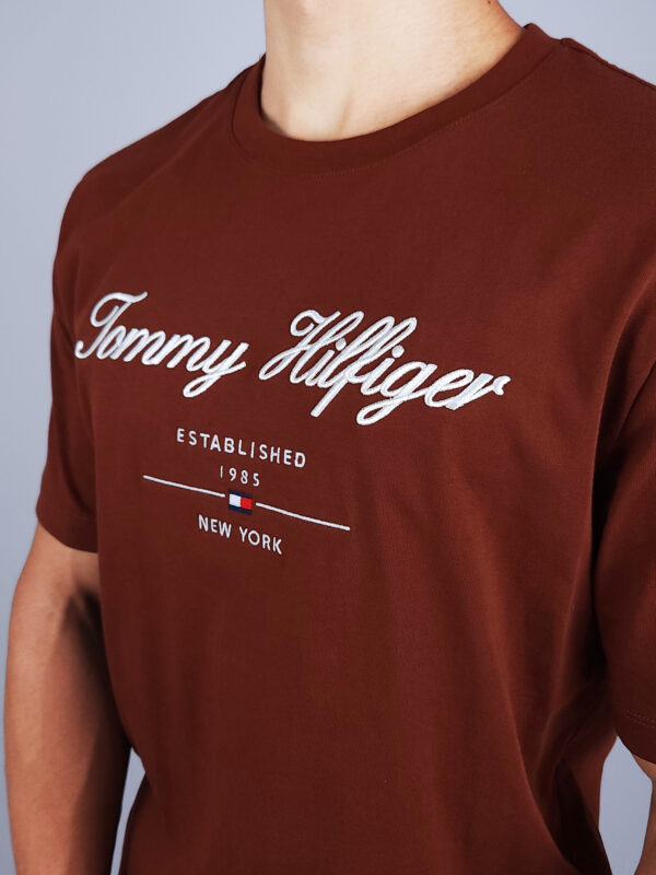 CAMISETA MASC LOGO TEE TOMMY HILFIGER - Image 3