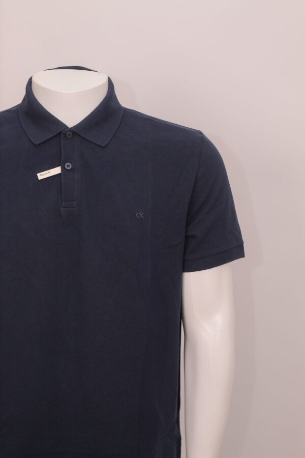 CAMISETA POLO REGULAR BASICA SEM FRISO CALVIN KLEIN - Image 4