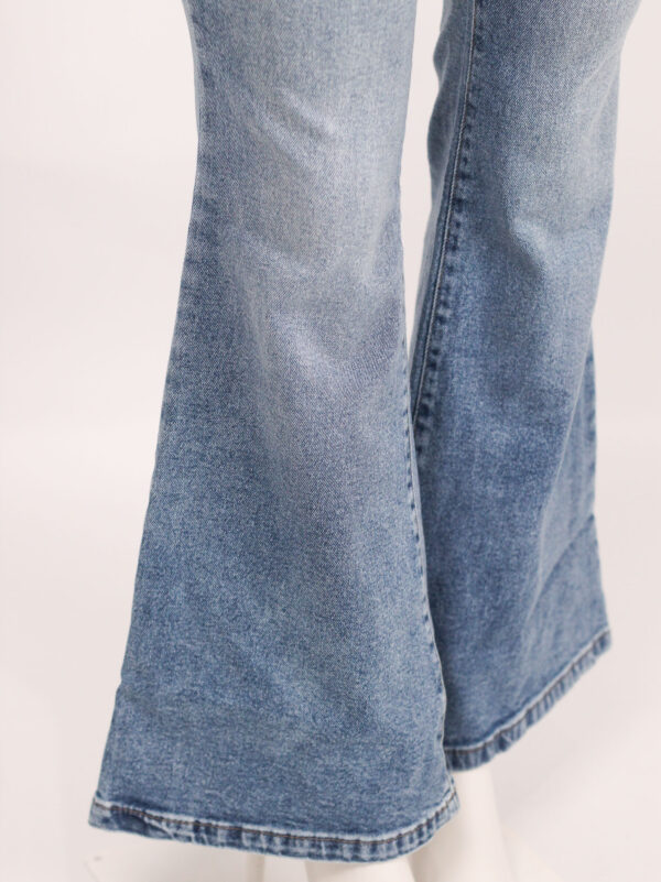 Calça Feminina Jeans com Elastano Lunender - Image 4